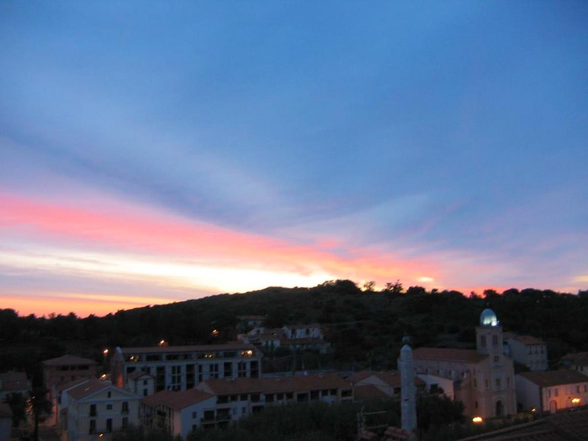 Port Vendres Seaview: 2-Bedroom Apartment with Balcony and Wi-Fi Exterior photo